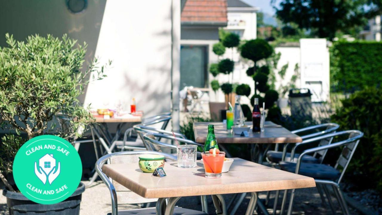 Campanile Geneve - Ferney-Voltaire Hotel Екстериор снимка