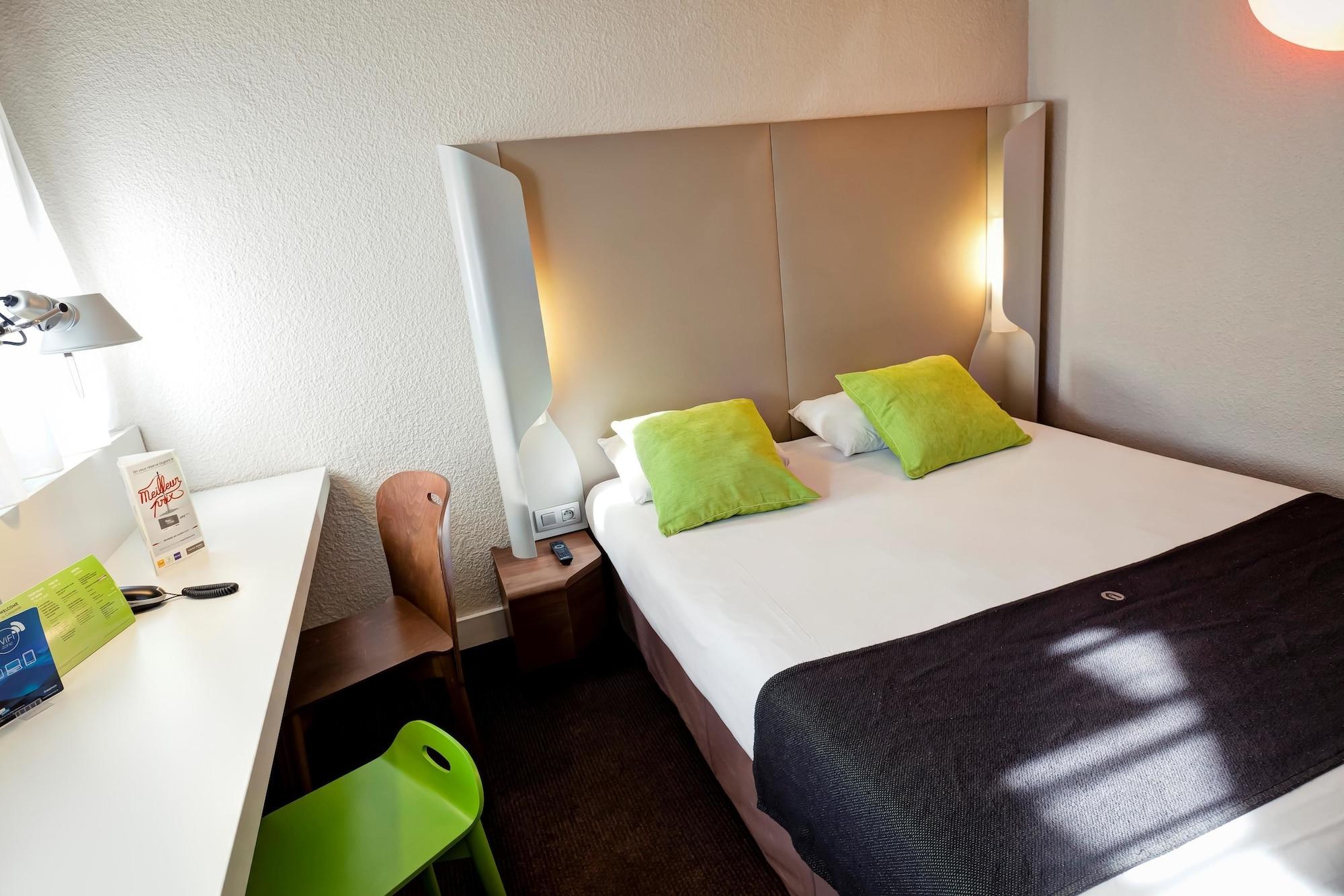 Campanile Geneve - Ferney-Voltaire Hotel Екстериор снимка