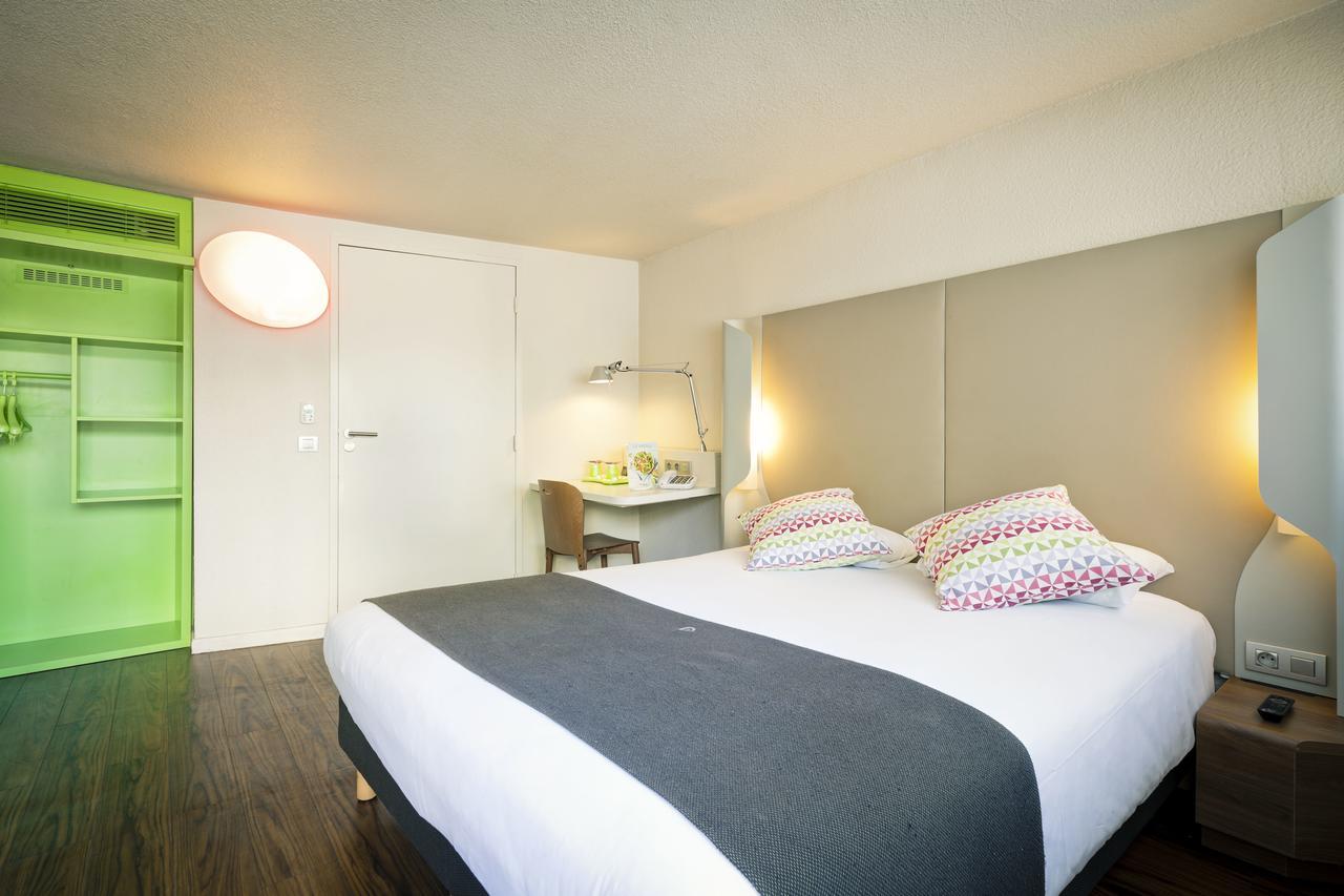 Campanile Geneve - Ferney-Voltaire Hotel Екстериор снимка