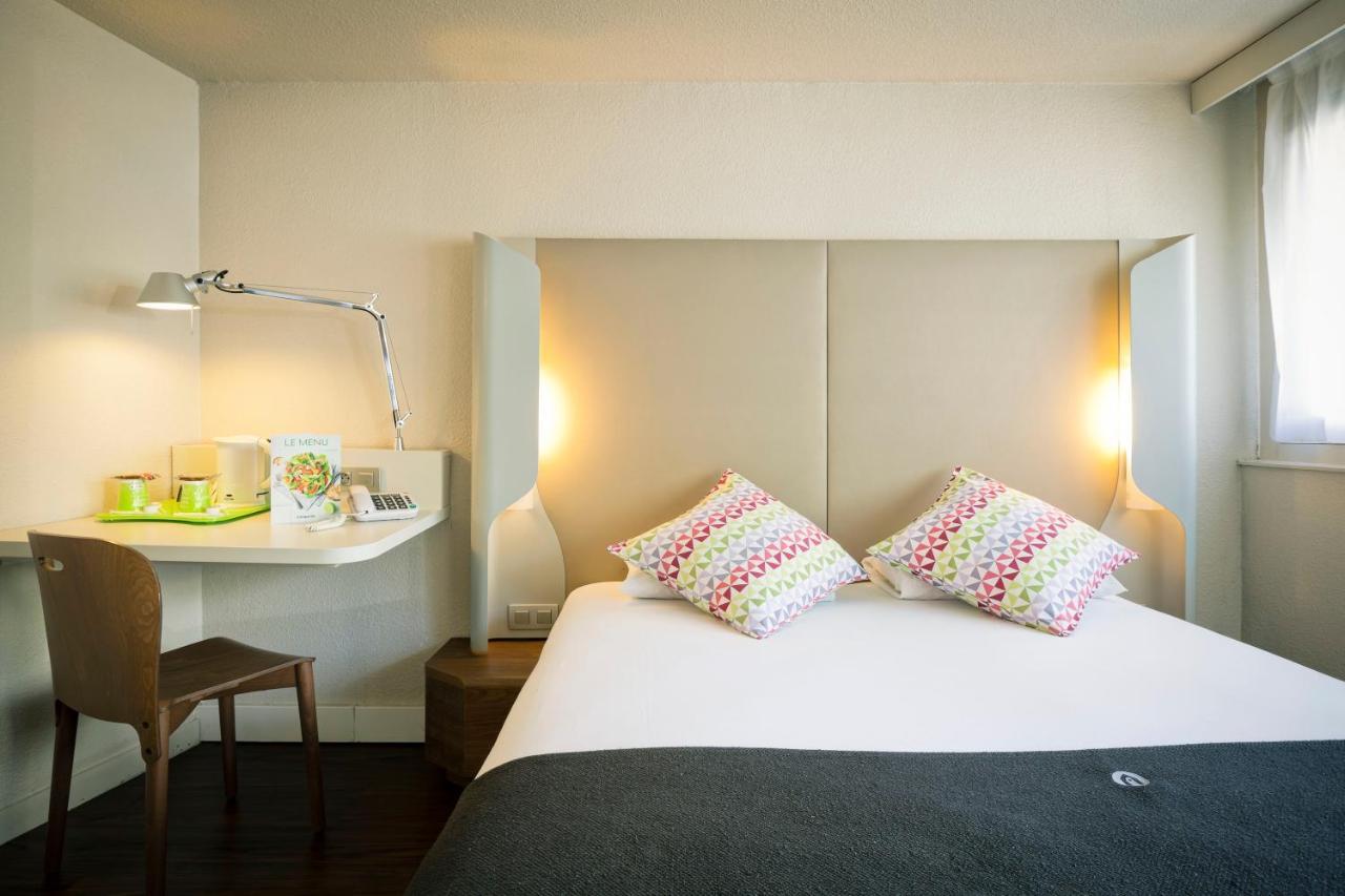 Campanile Geneve - Ferney-Voltaire Hotel Екстериор снимка